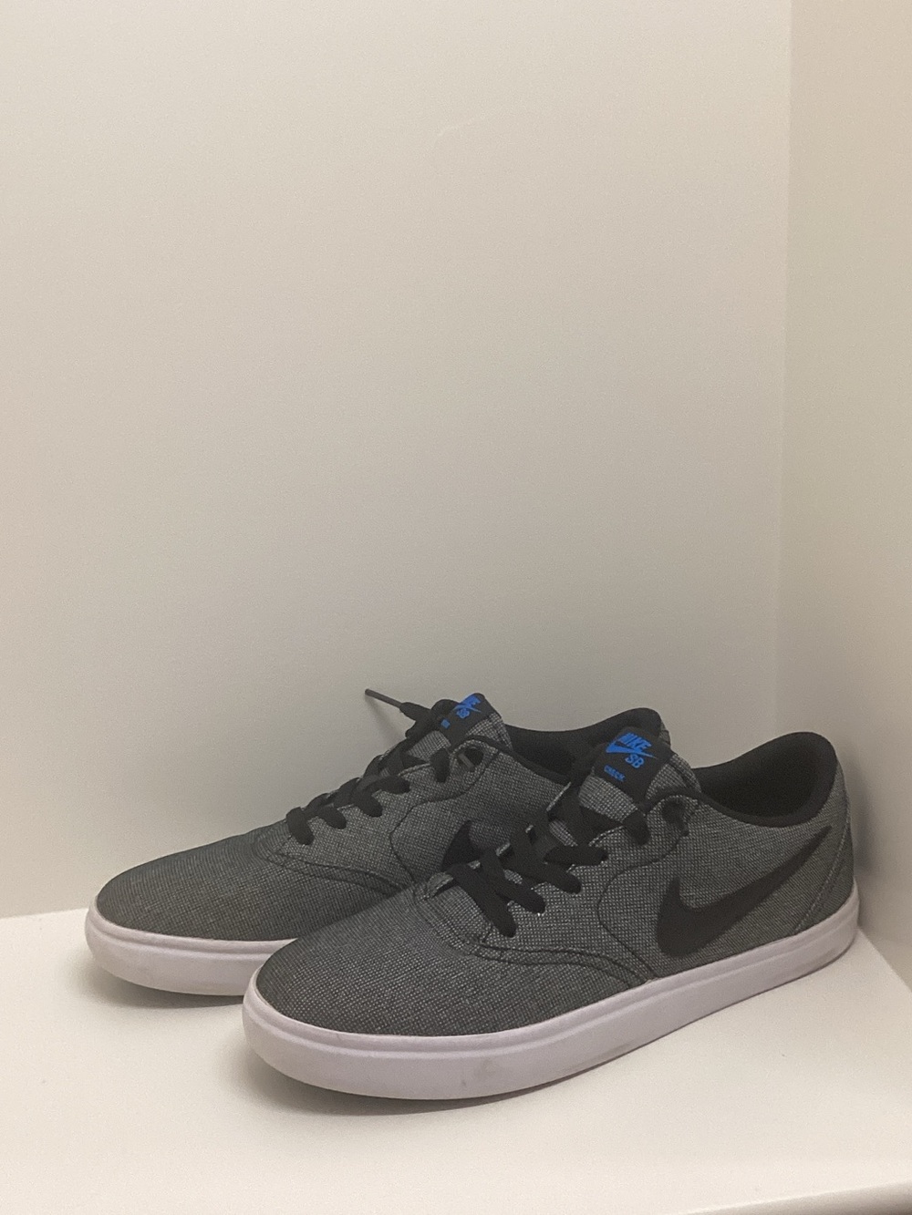 Nike SB Check Golf Shoes Pre-Owned Men’s 9